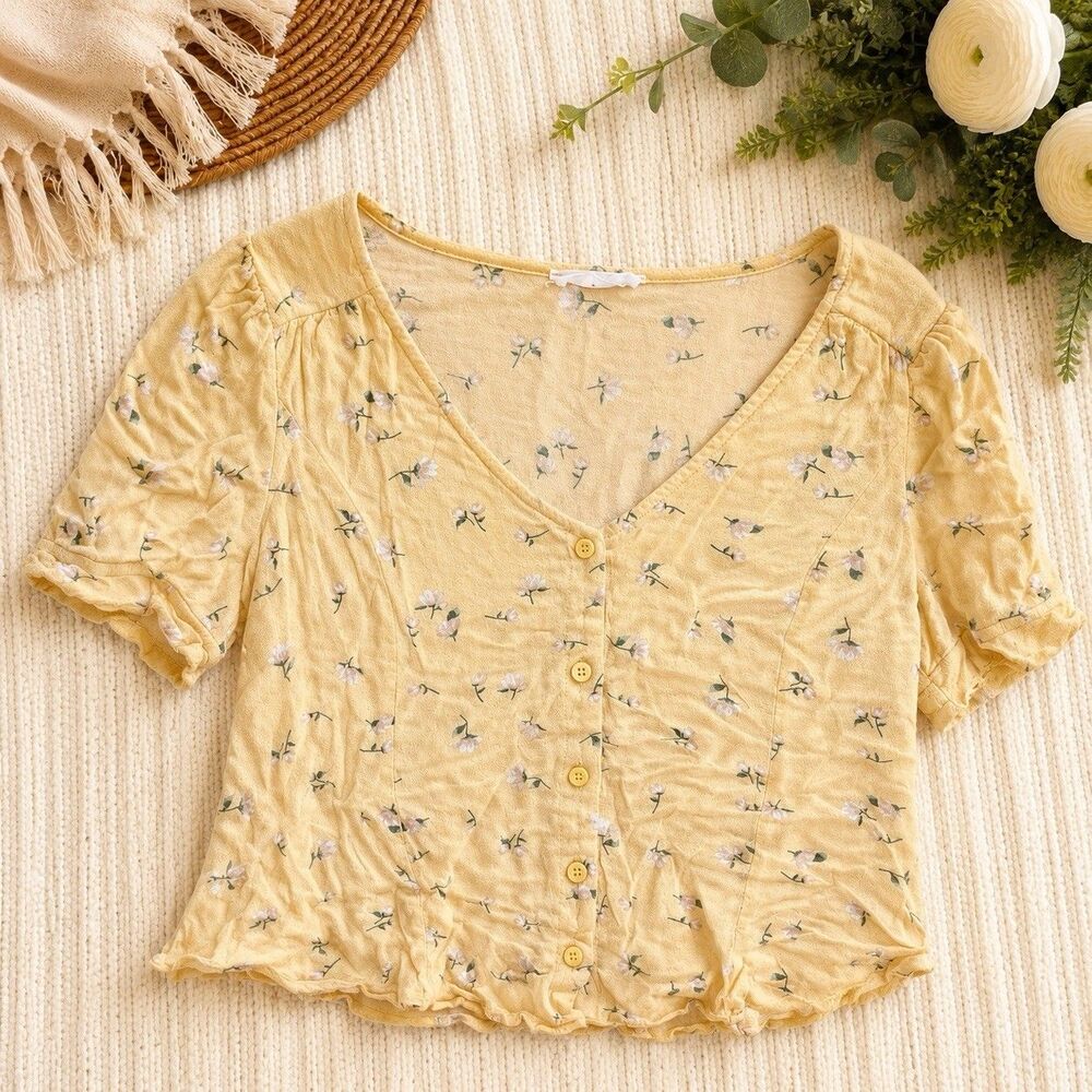 Elodie yellow Floral Short Sleeve shirt Peasant Button Top Size Large